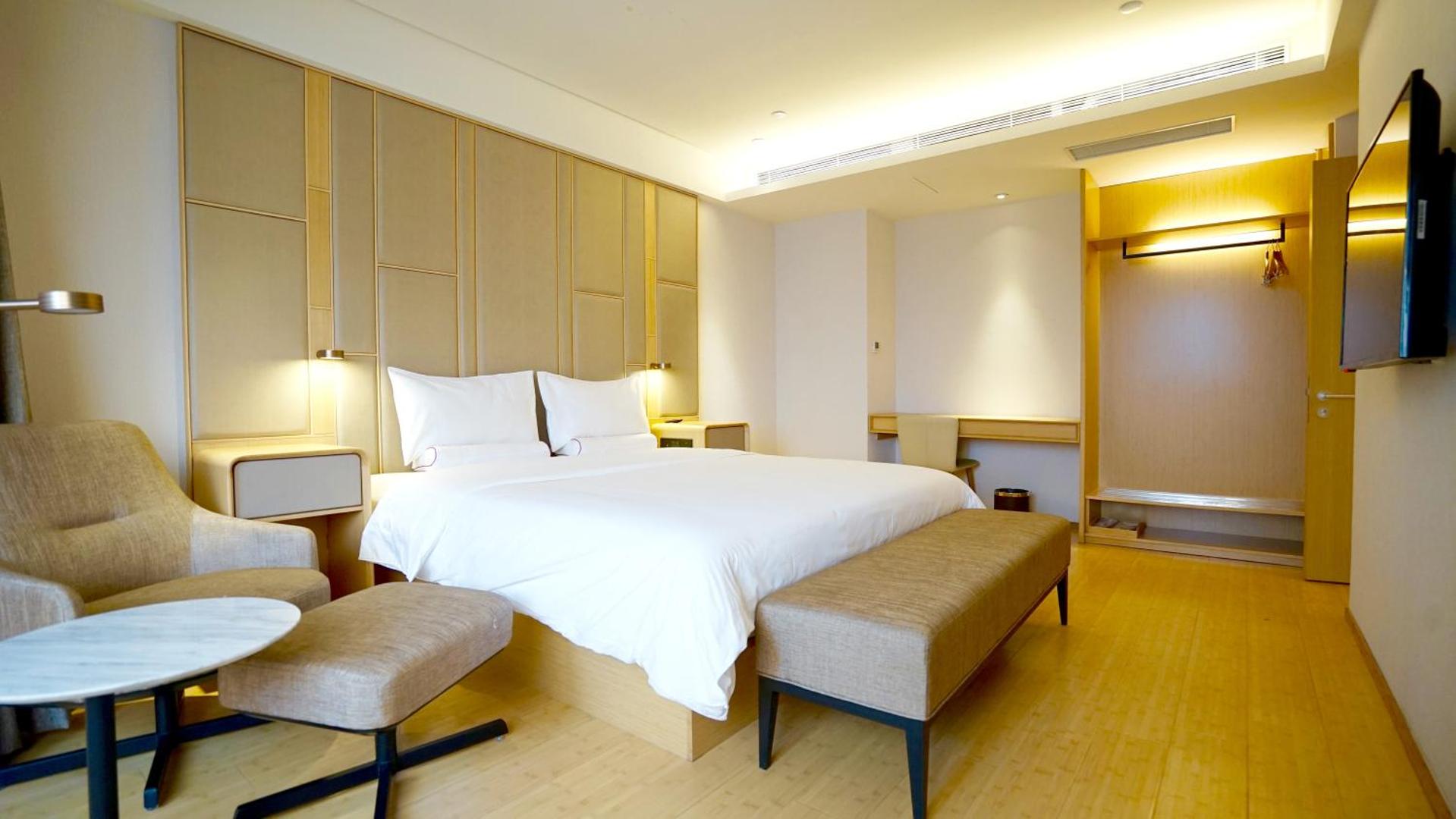 JI Hotel Shanghai South Xizang Road
