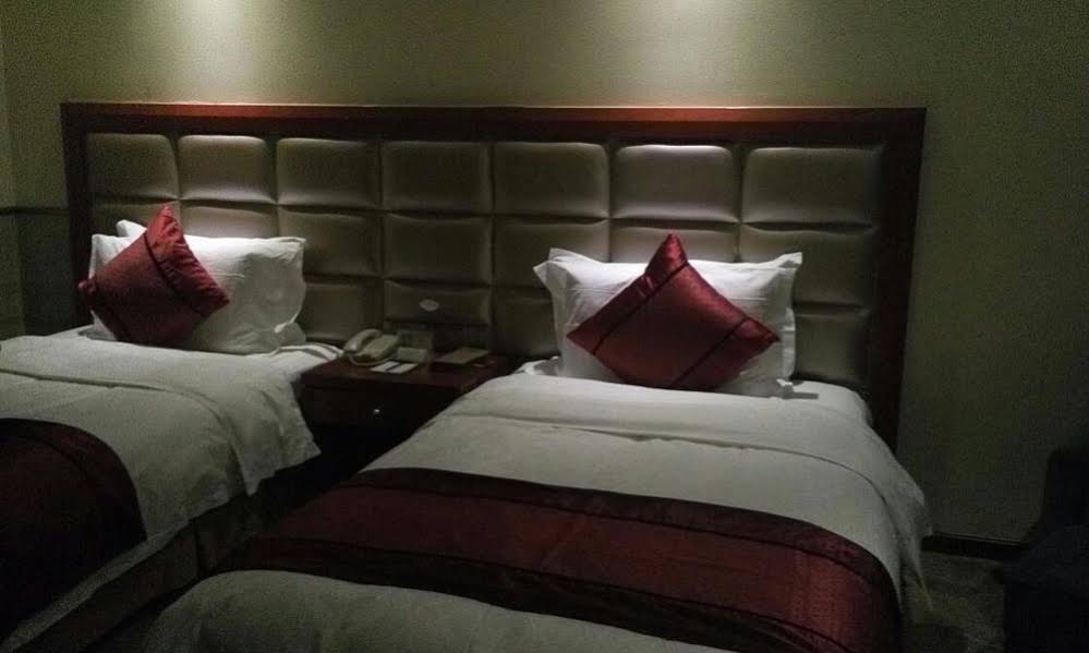 Jinfeng International Hotel