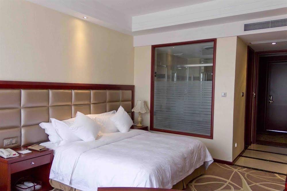 Jinfeng International Hotel