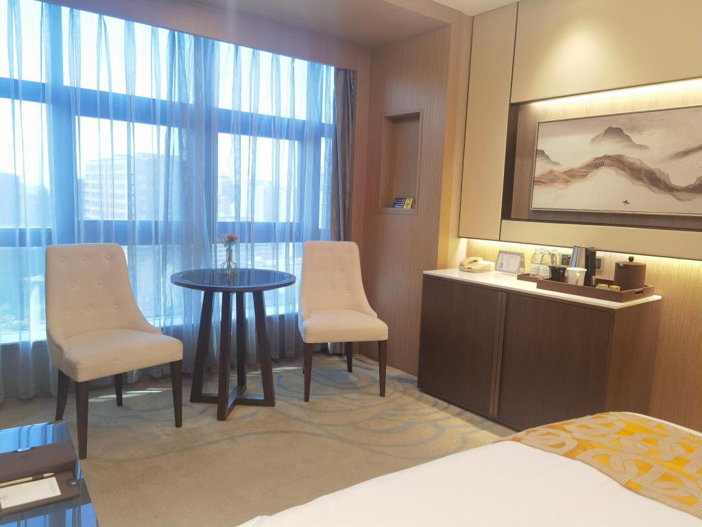 Jin Jiang Pine City Hotel