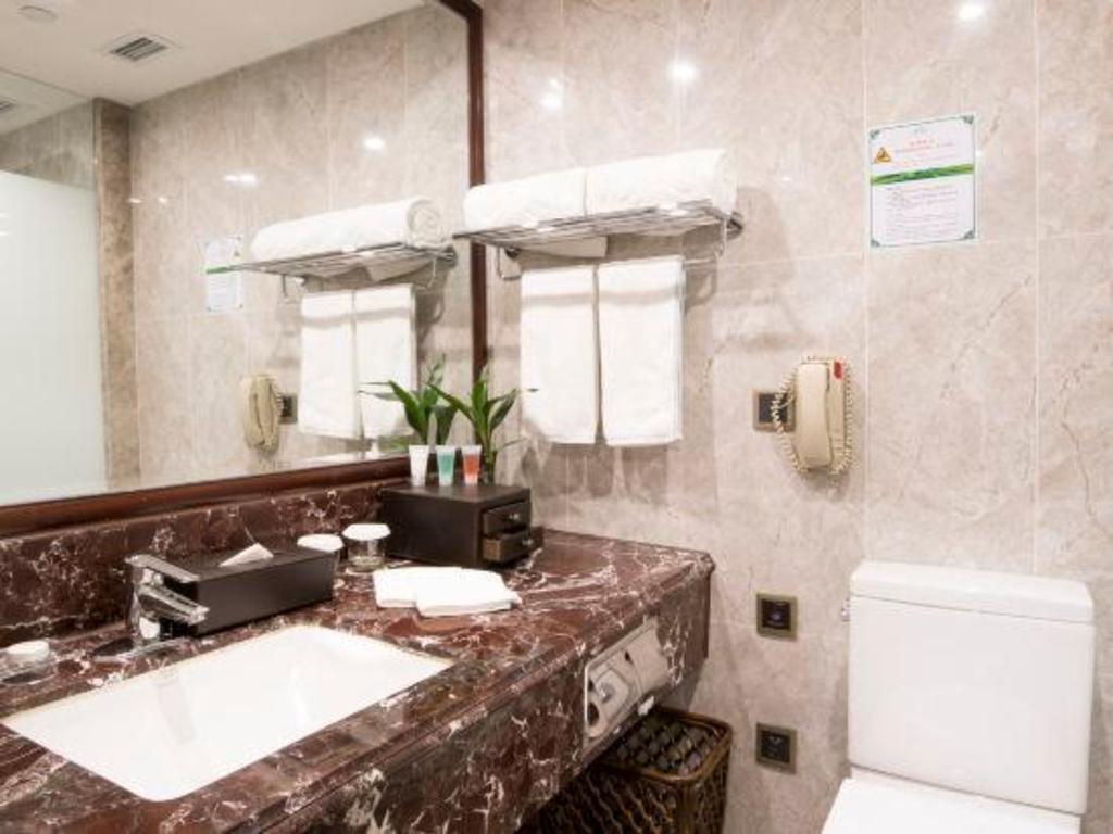 Jin Jiang Pine City Hotel