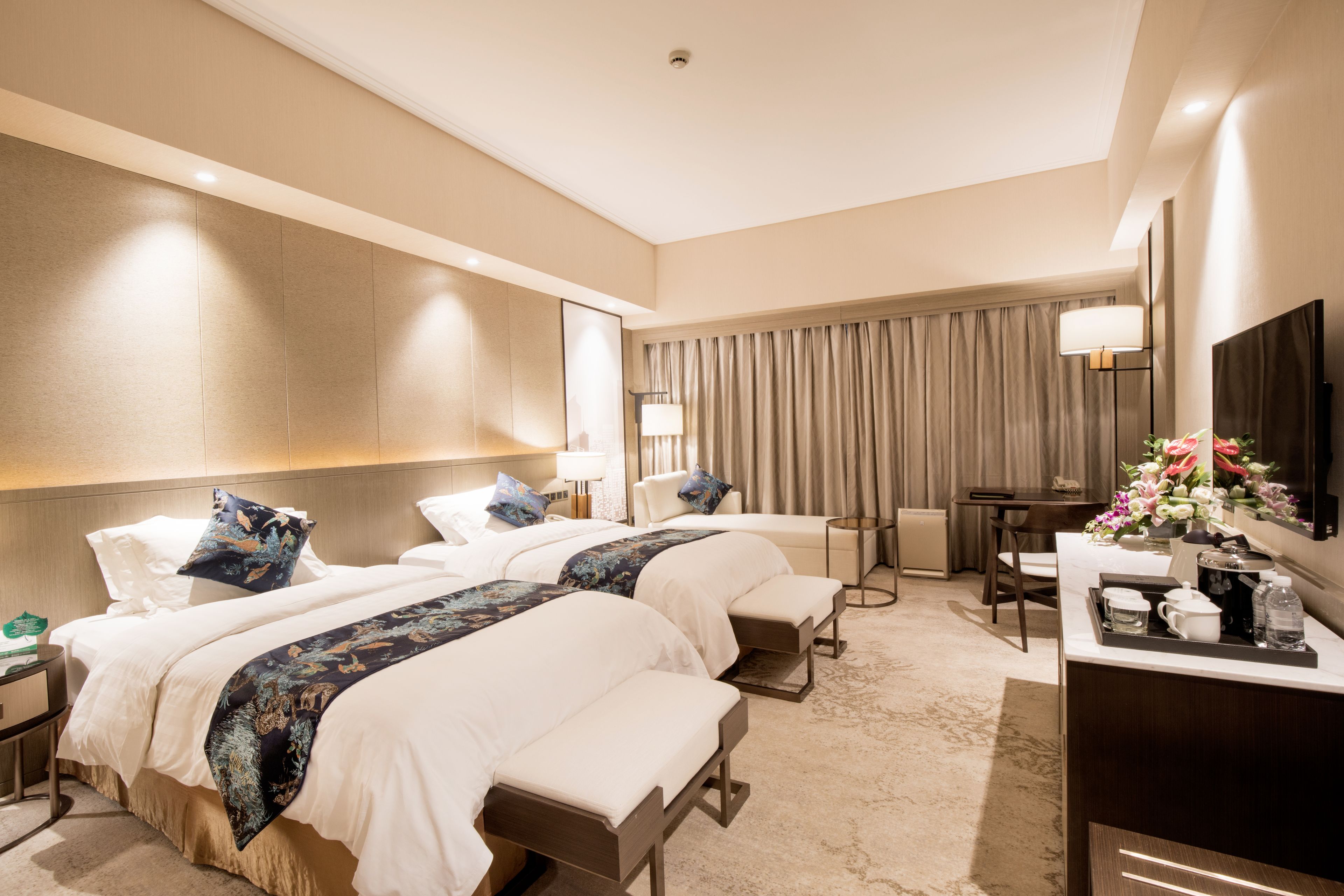 Jin Jiang Pine City Hotel