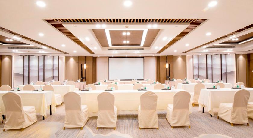 Jin Jiang Pine City Hotel