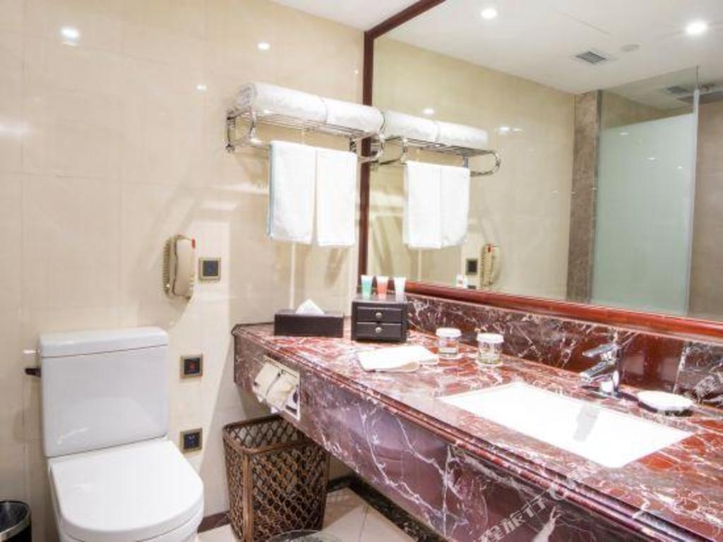 Jin Jiang Pine City Hotel