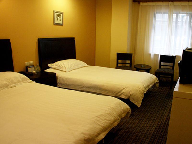 Jitai Hotel Shanghai Bailian Zhonghuan Commerce Plaza