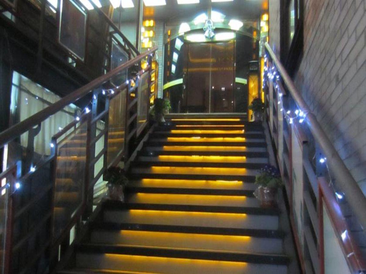 Jiu Jiu Holiday Hotel