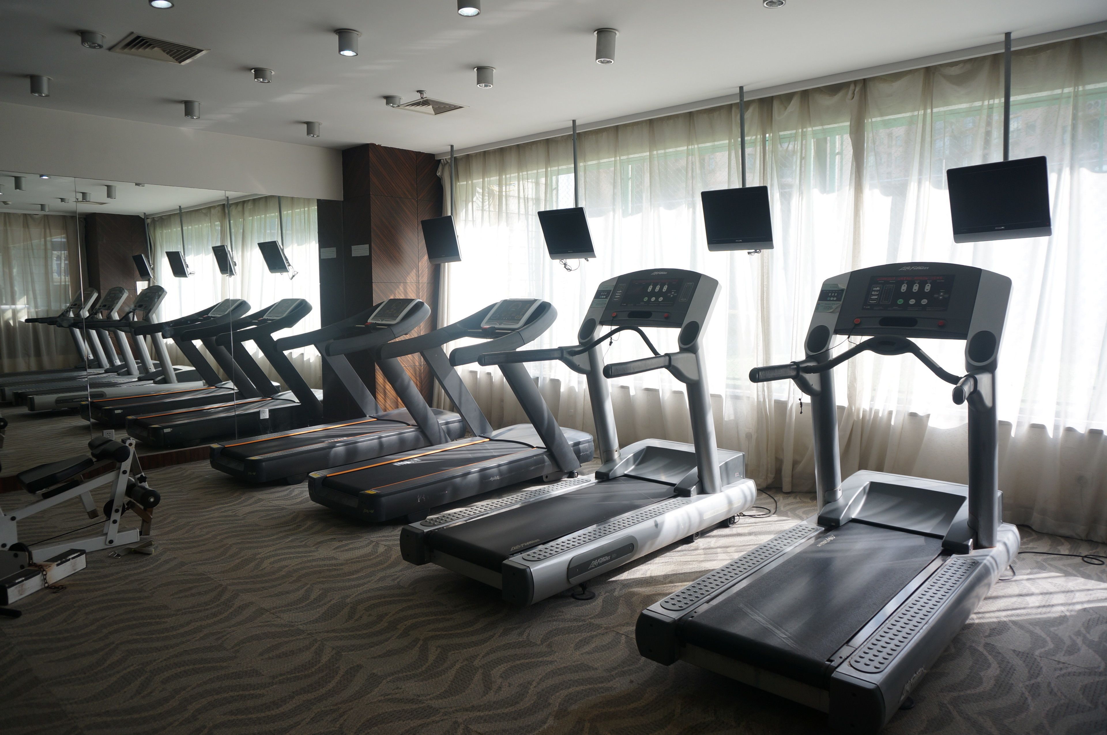 Luxemon Hotel