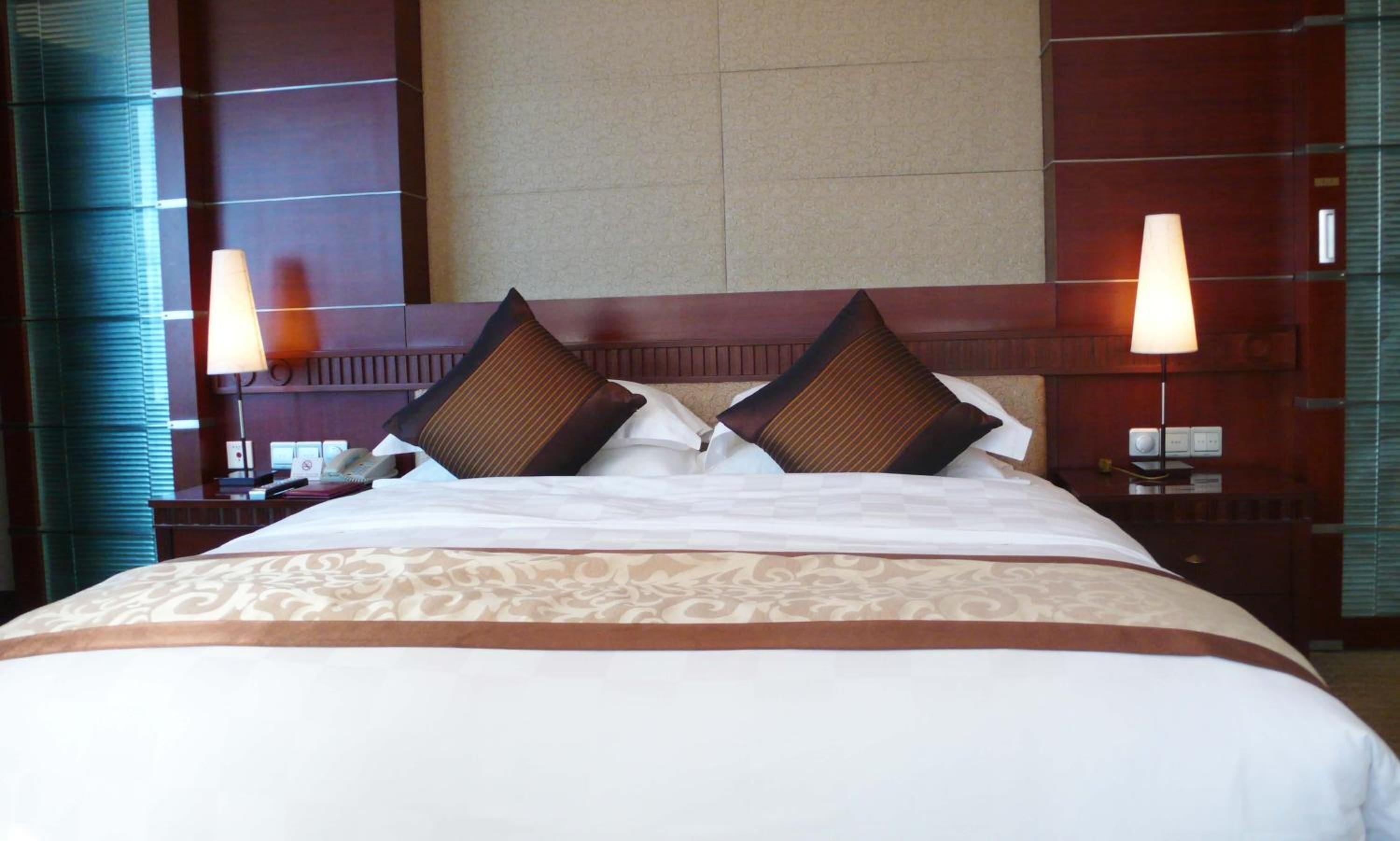 Luxemon Hotel