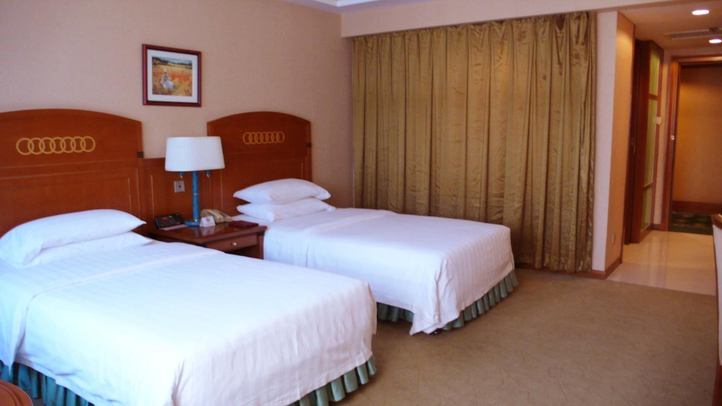 Luxemon Hotel
