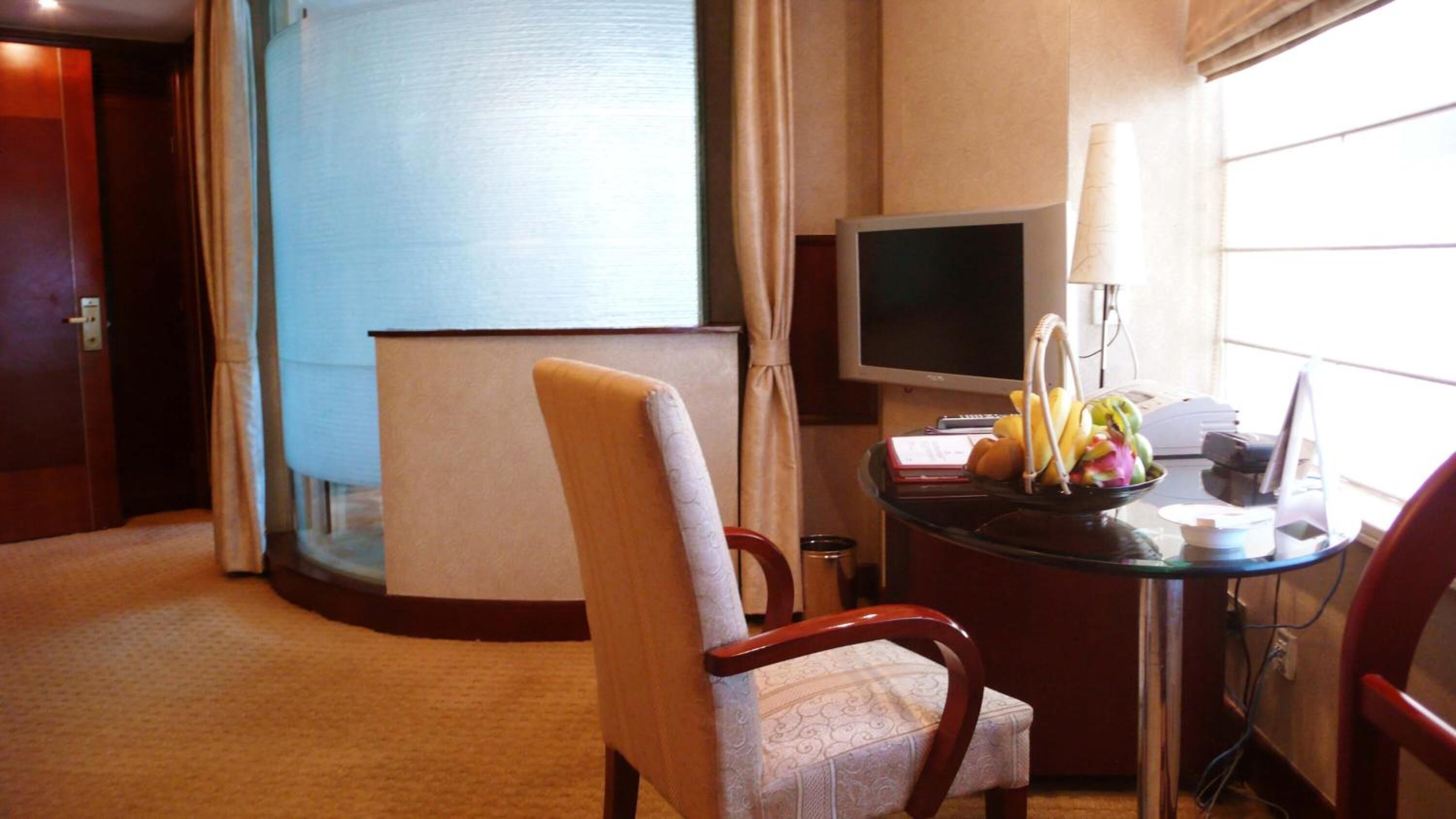 Luxemon Hotel