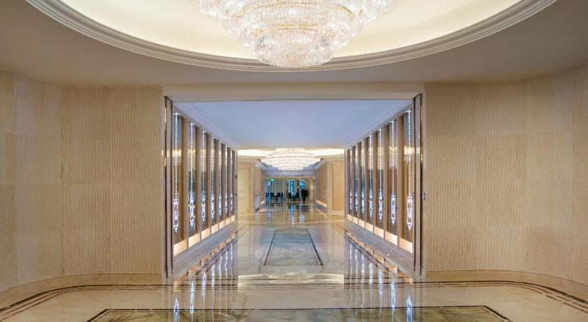 Radisson Blu Forest Manor Hotel, Shanghai Hongqiao