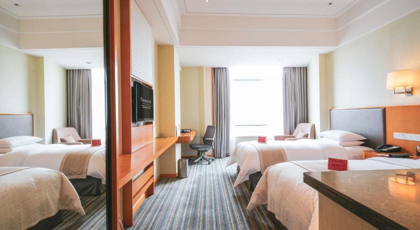 Ramada Plaza by Wyndham Shanghai Pudong Airport