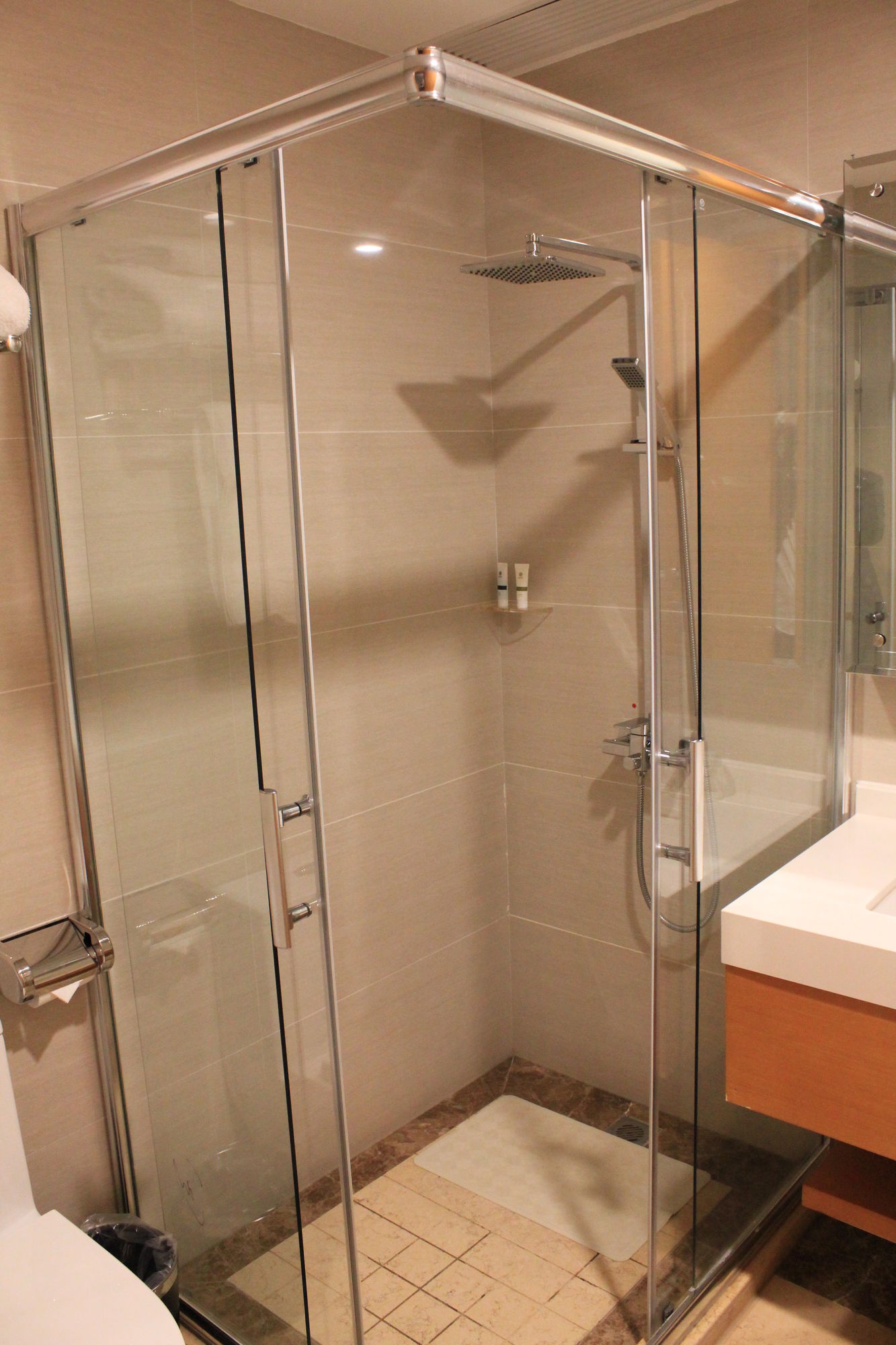 FX International Boutique Hotel