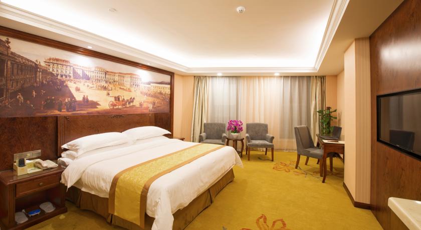 Vienna Hotel Jinshan New City Wanda Plaza