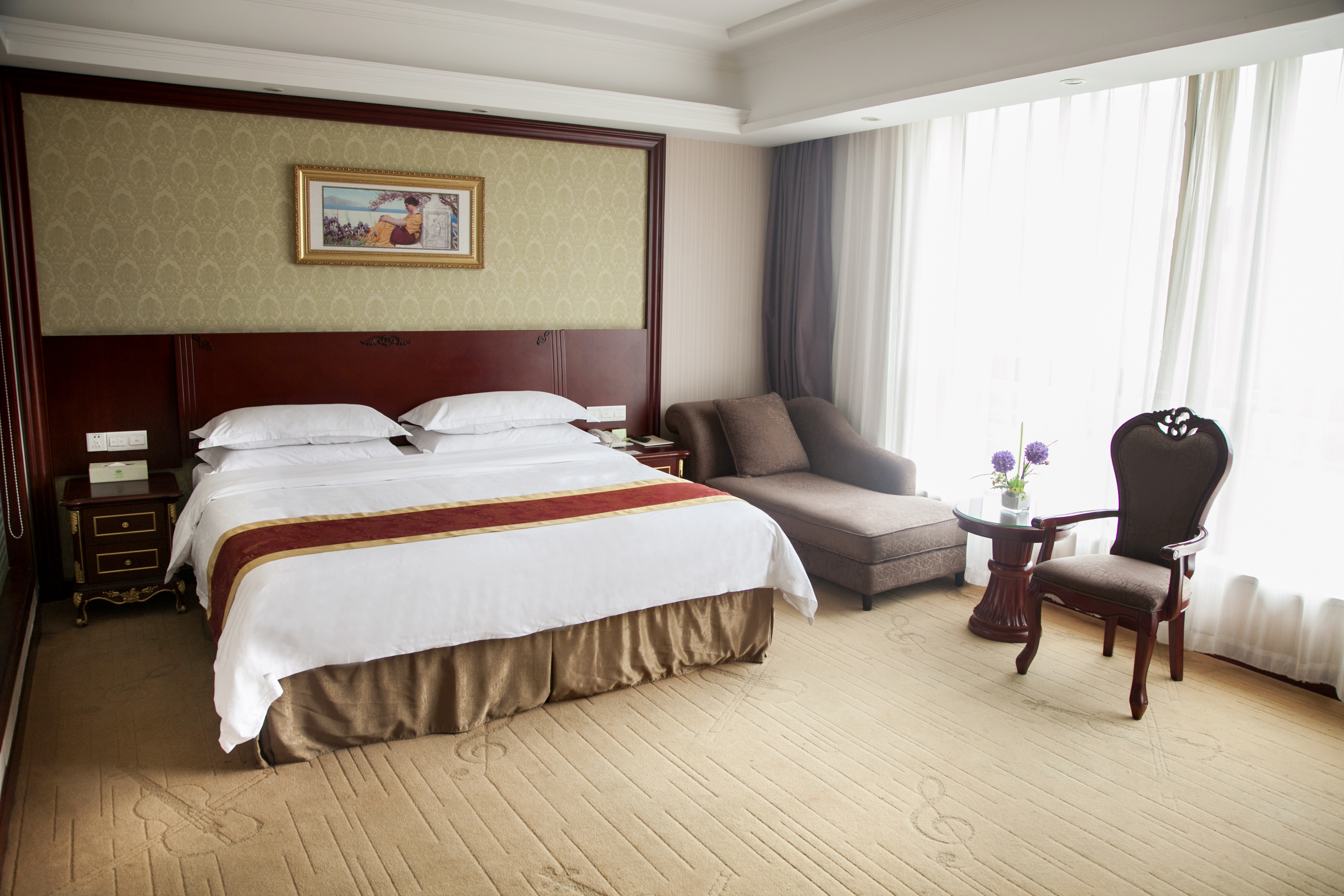 Vienna Hotel Shanghai Happy Valley