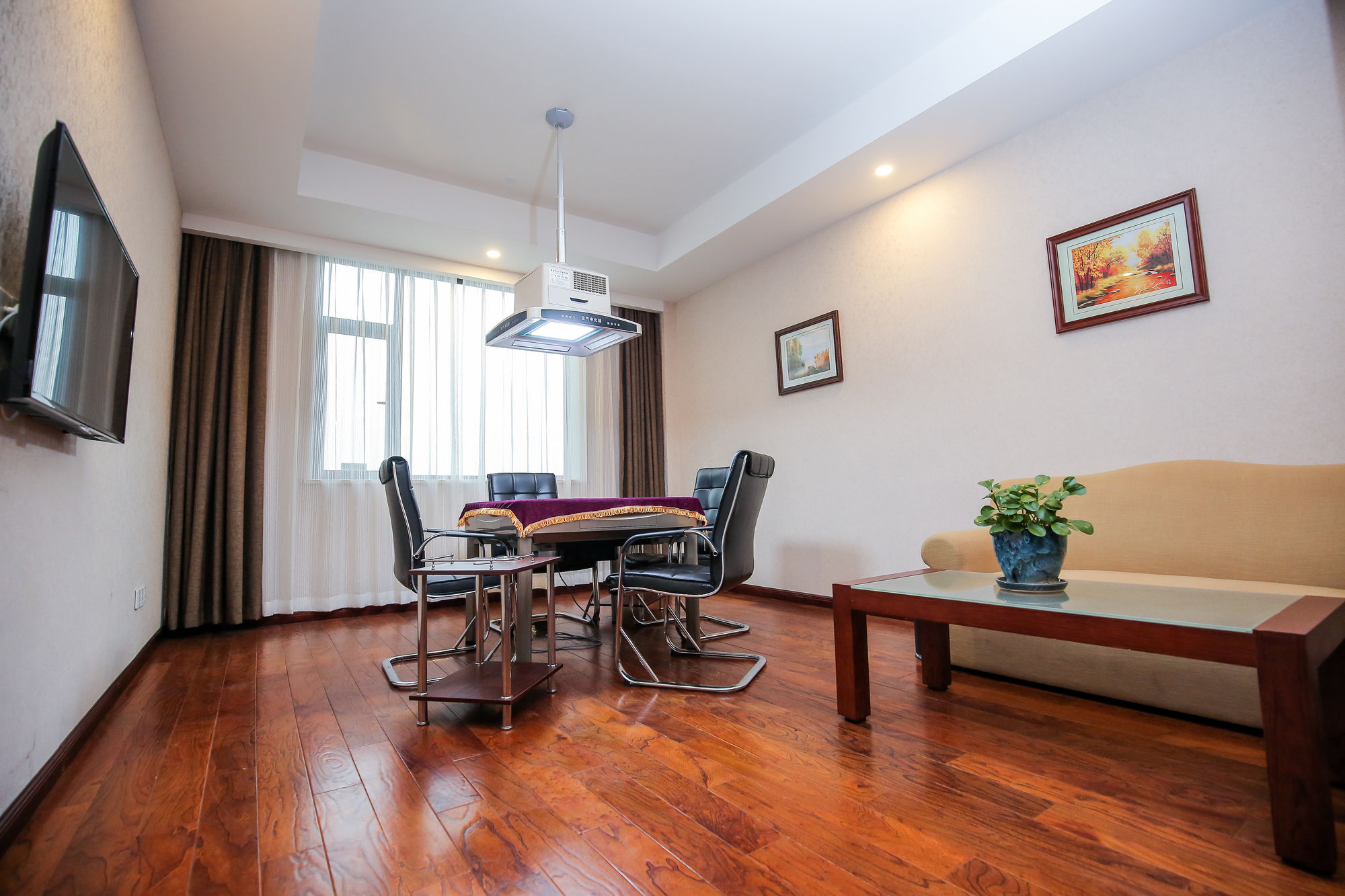Xin Jue Royal Hotel