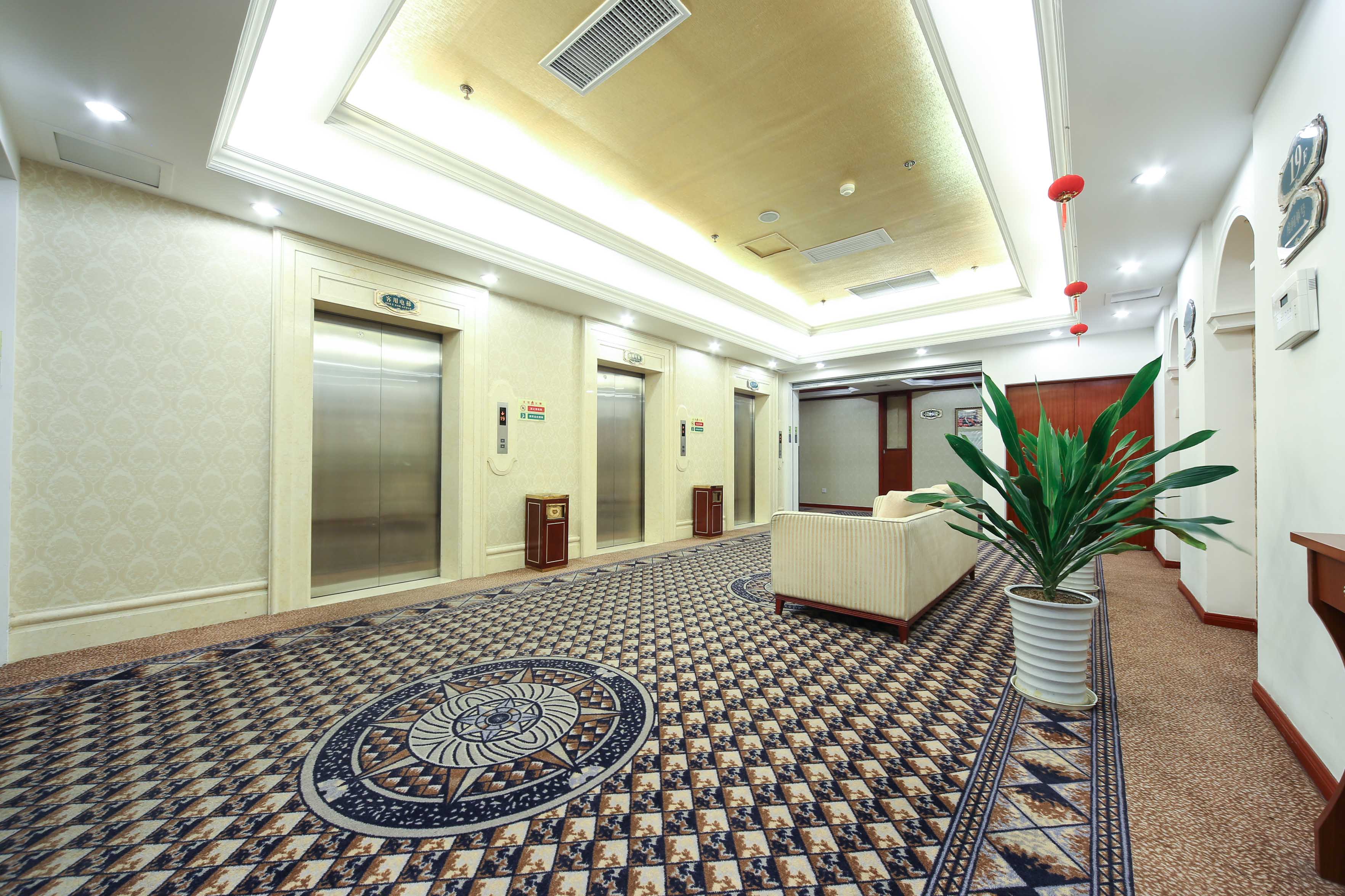 Shanghai Huaxi Meishi Hotel