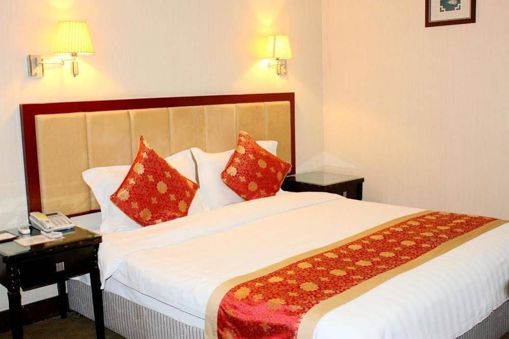 Lvjing International Hotel