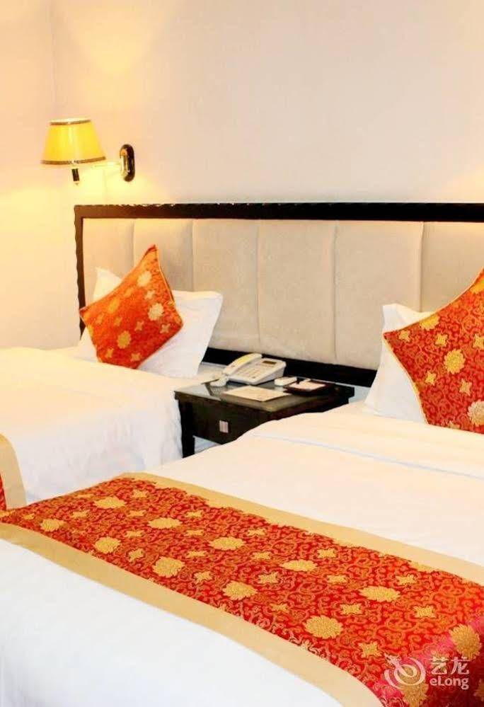 Lvjing International Hotel