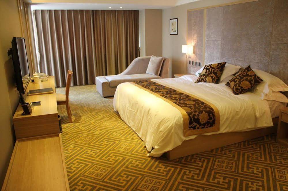 Weihai Longwei Holiday Hotel