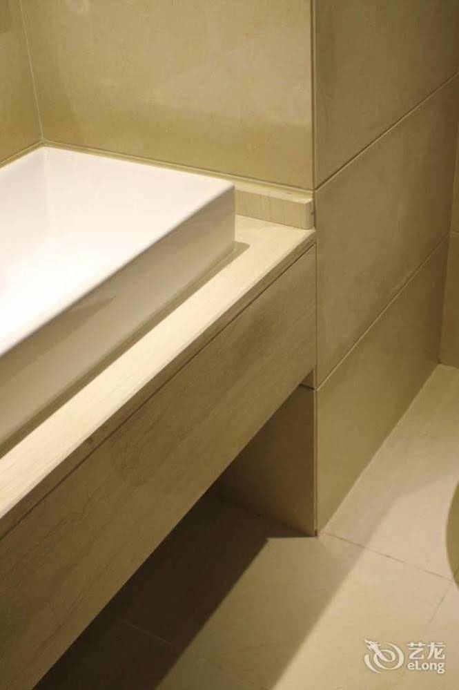 Weihai Longwei Holiday Hotel