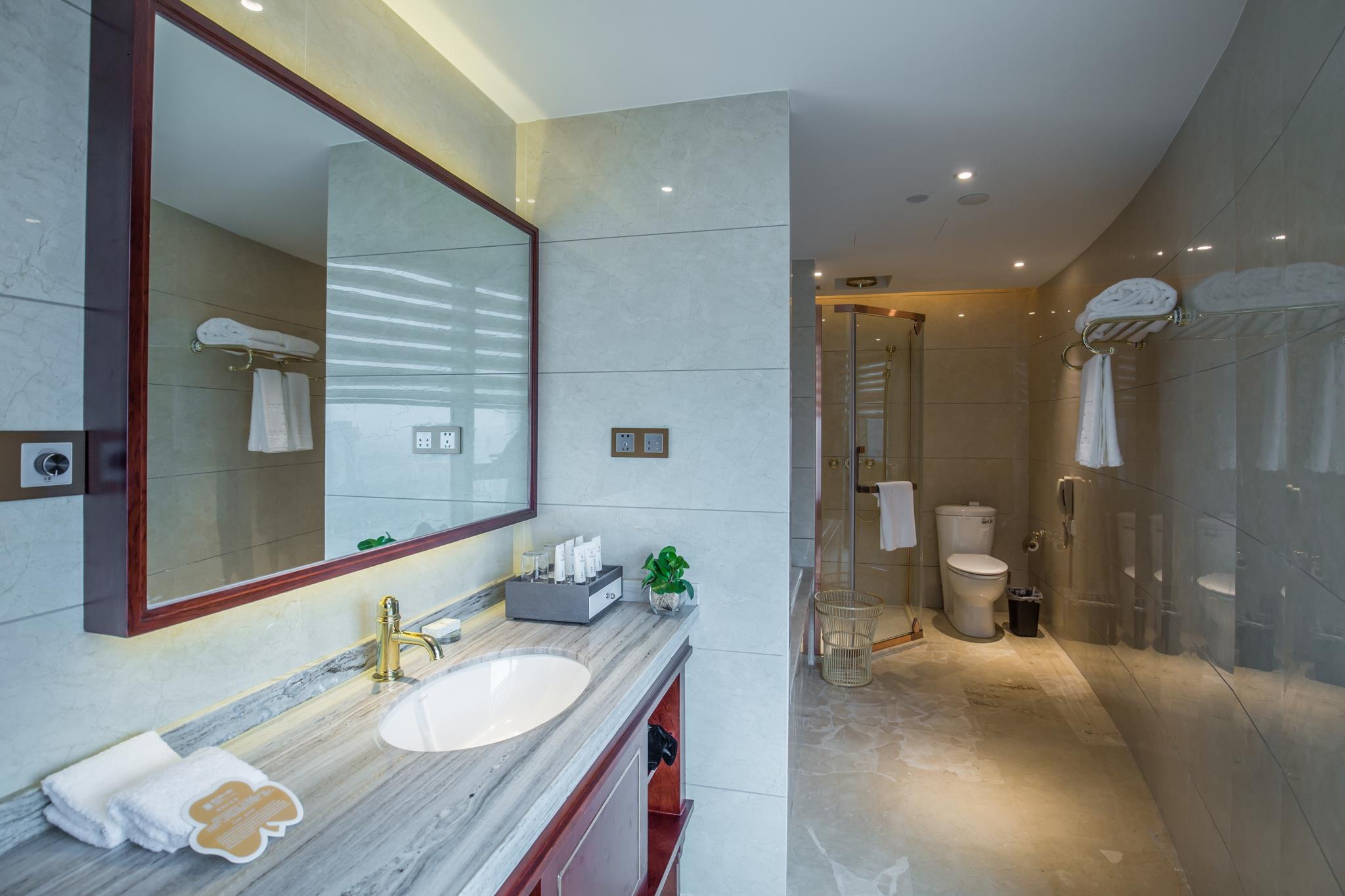 Chouery International Hotel