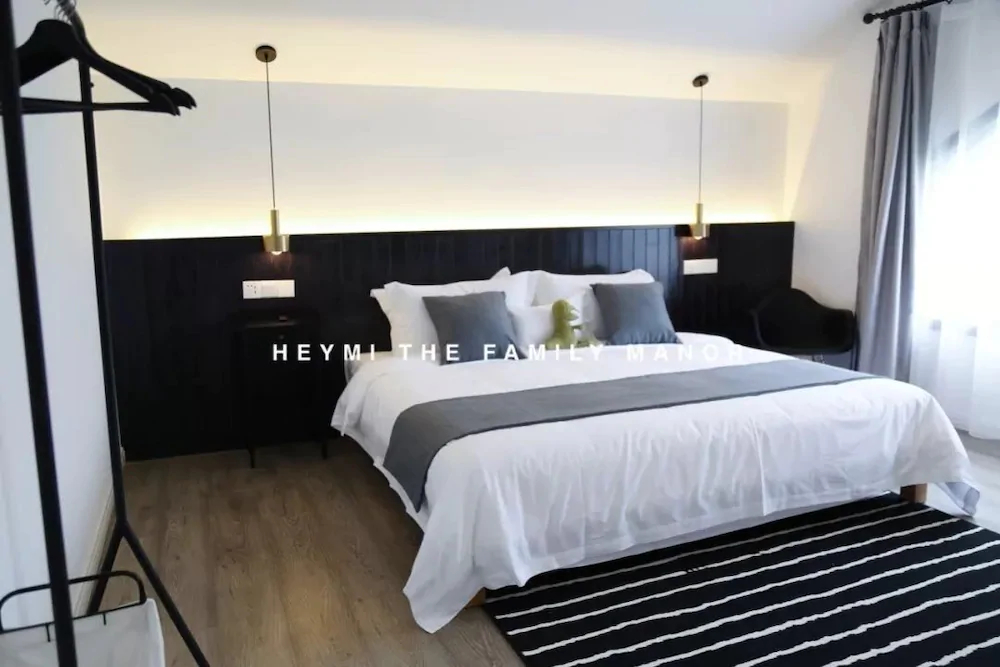 Heymi The Family Manor