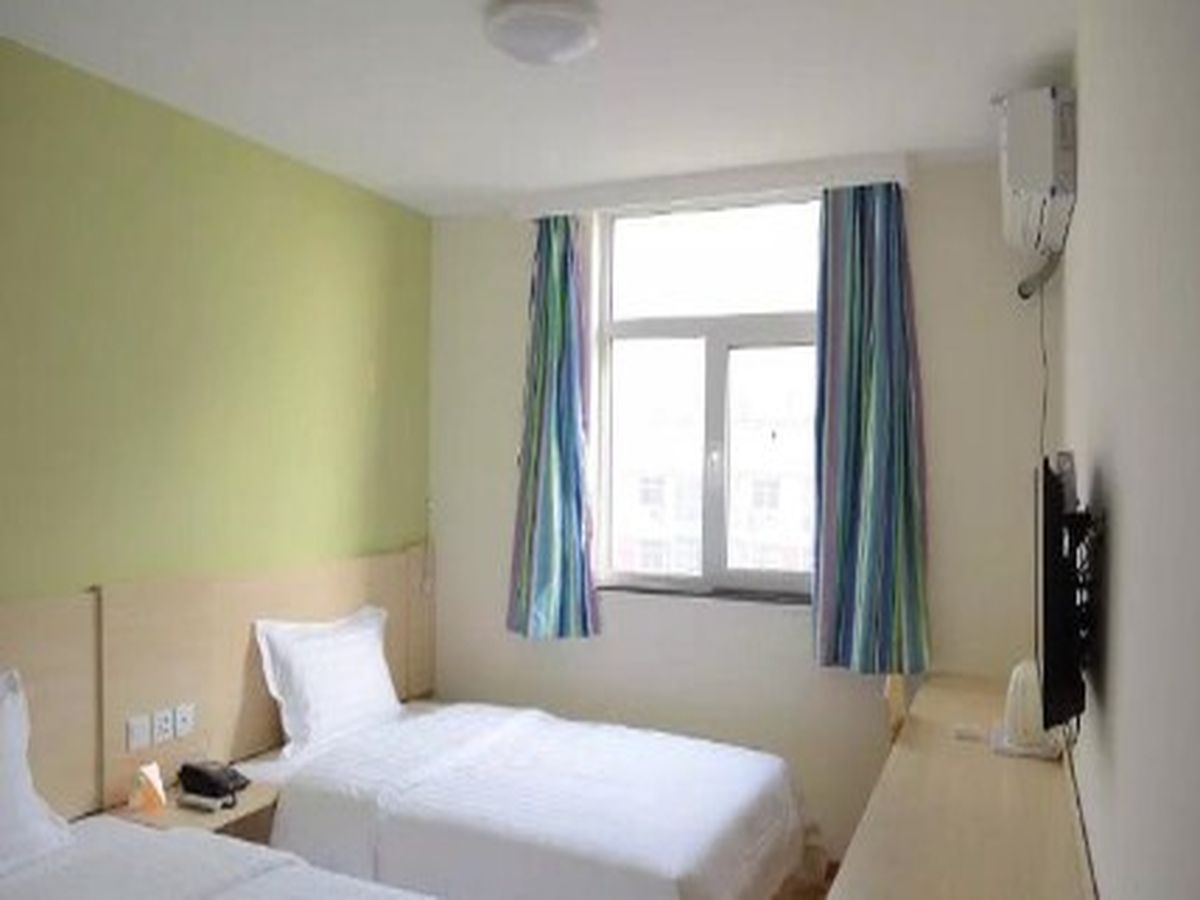 7 Days Inn Yantai Development Zone Bathing Beach Branch