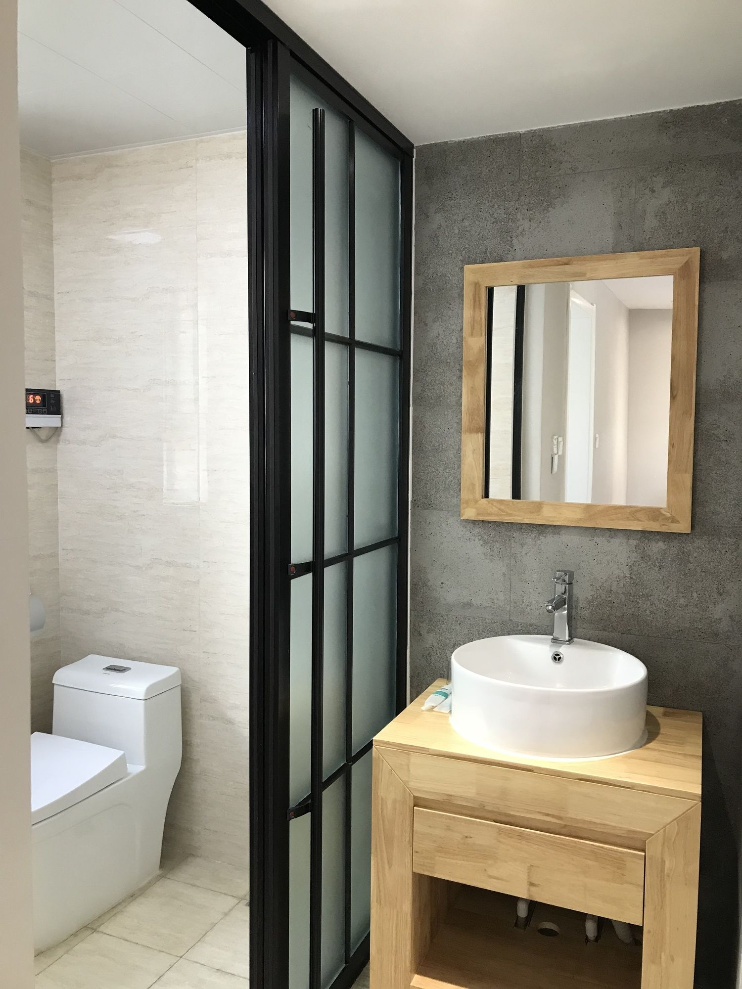 The Brigh Eco Hotel