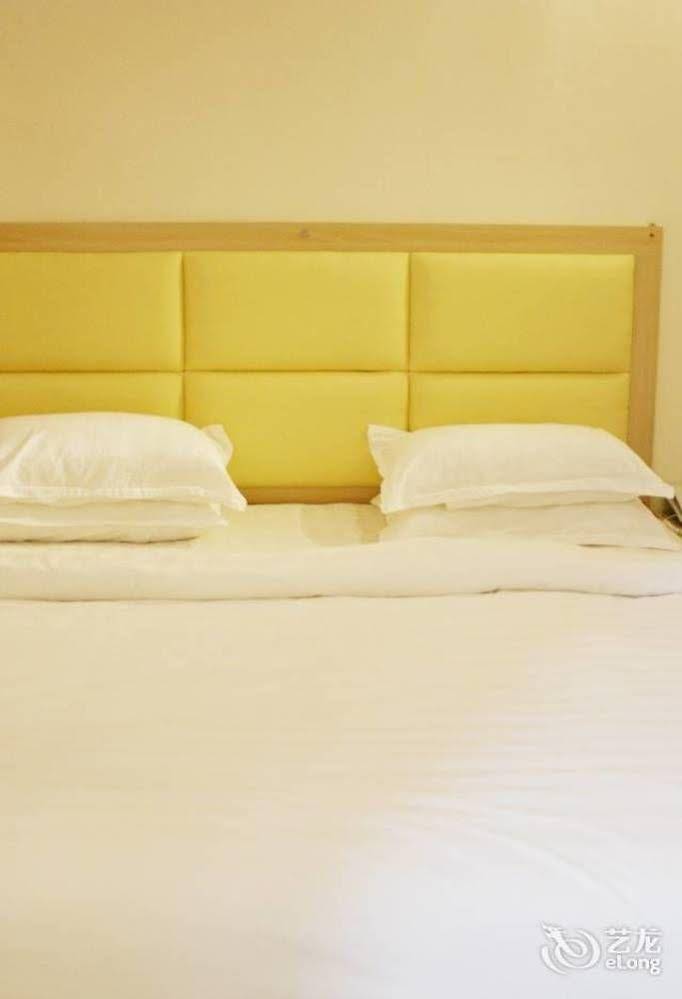 Golden Phoenix Business Hotel
