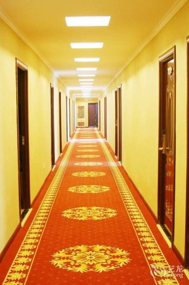 Golden Phoenix Business Hotel