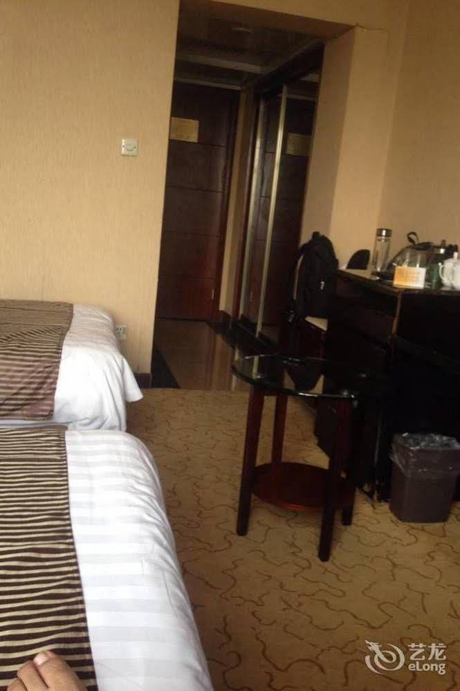 Zaozhuang Hotel