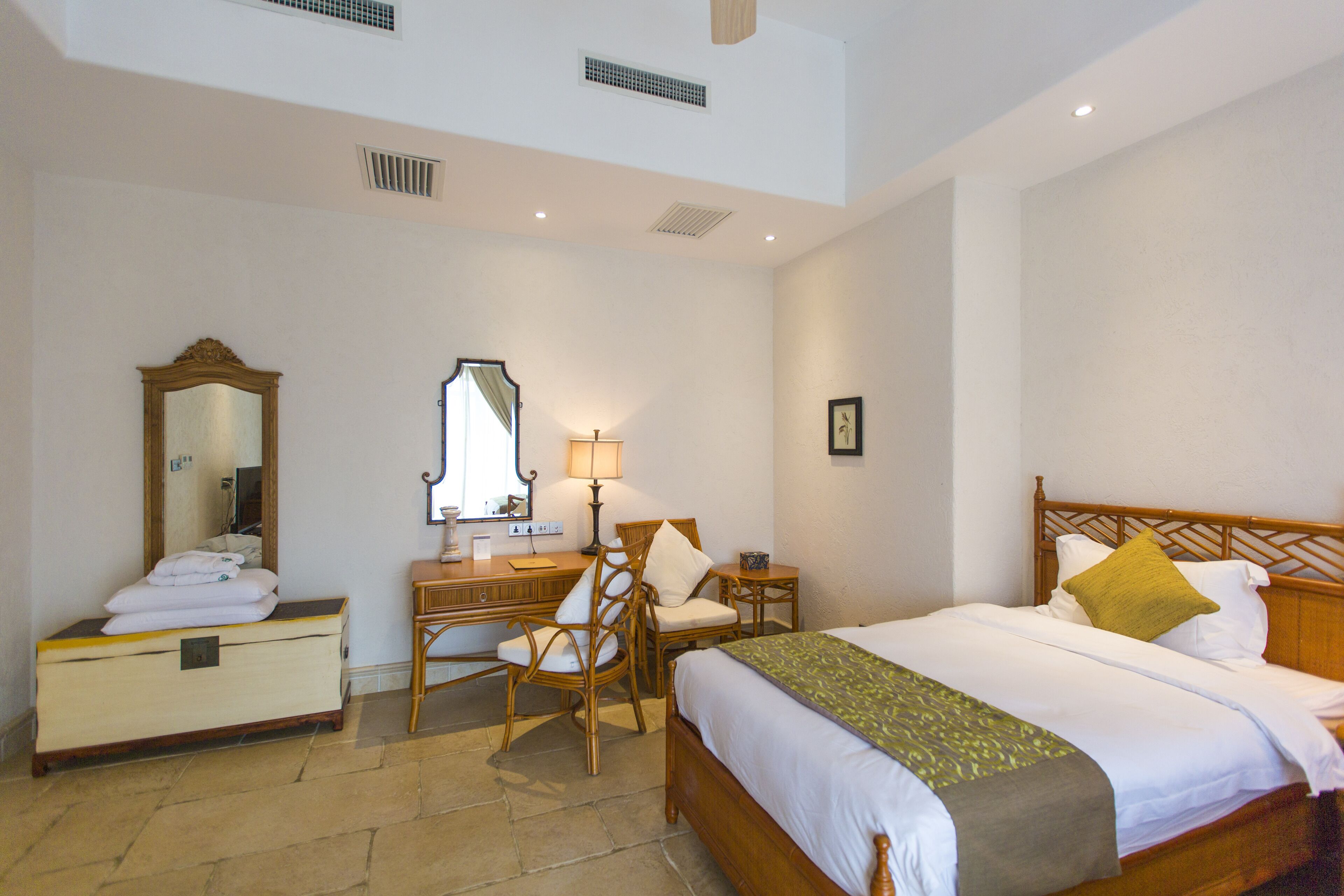 Hainan Xikang Wellness & Resorts