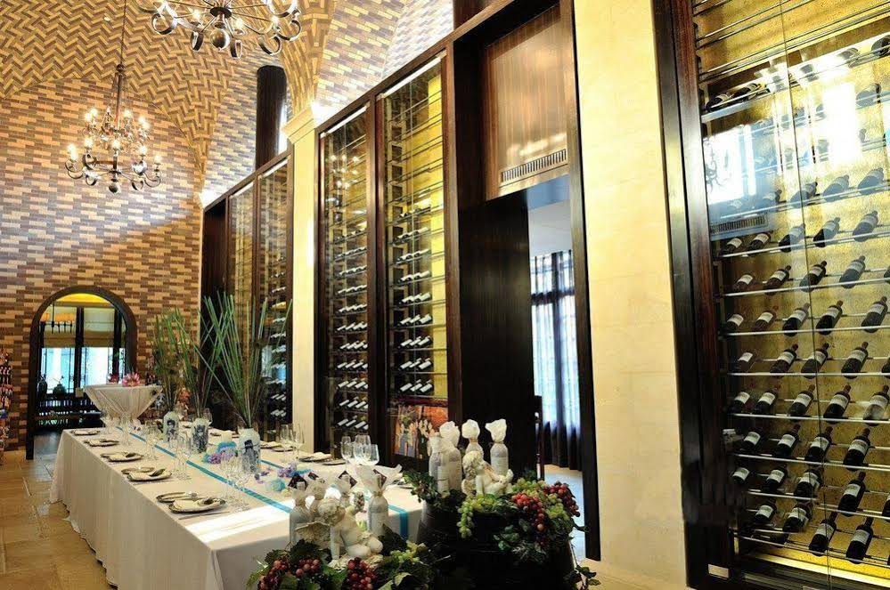 Eadry Royal Garden Hotel