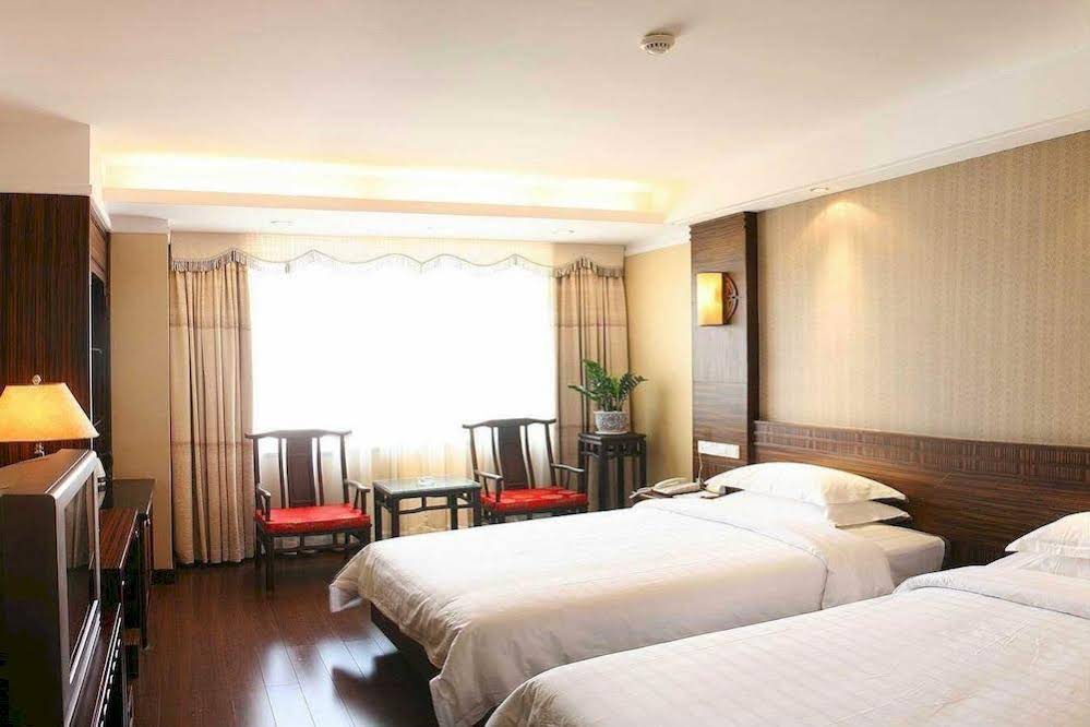 Golden Lotus Herton Seaview