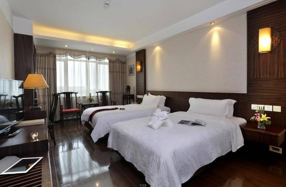 Golden Lotus Herton Seaview