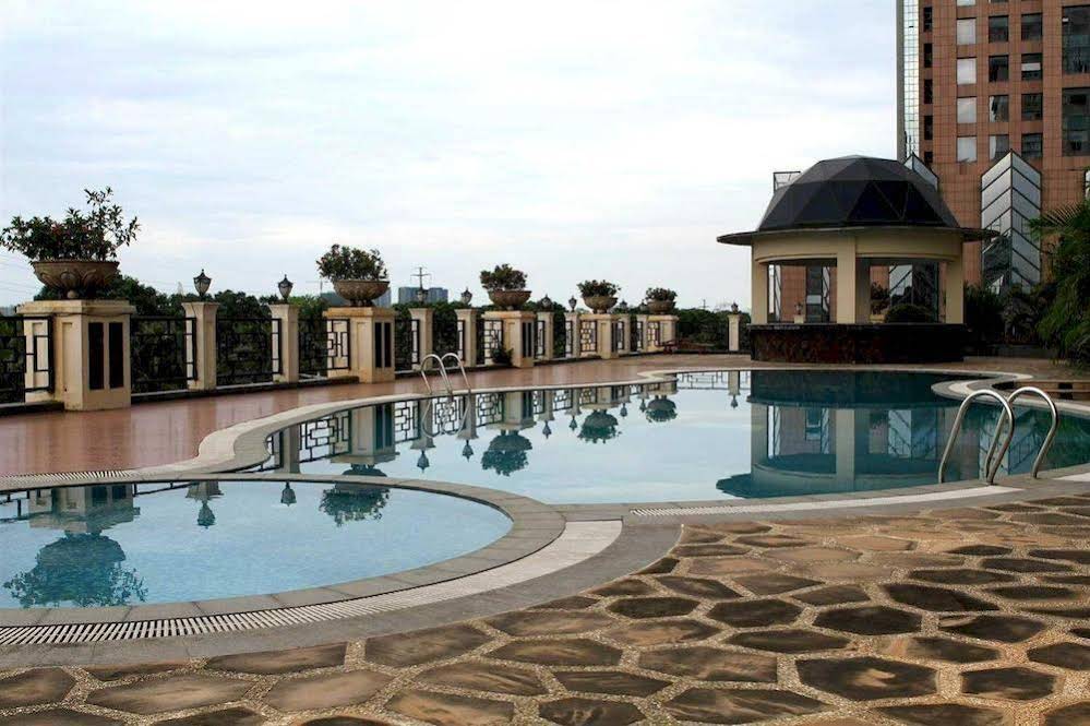 Golden Lotus Herton Seaview