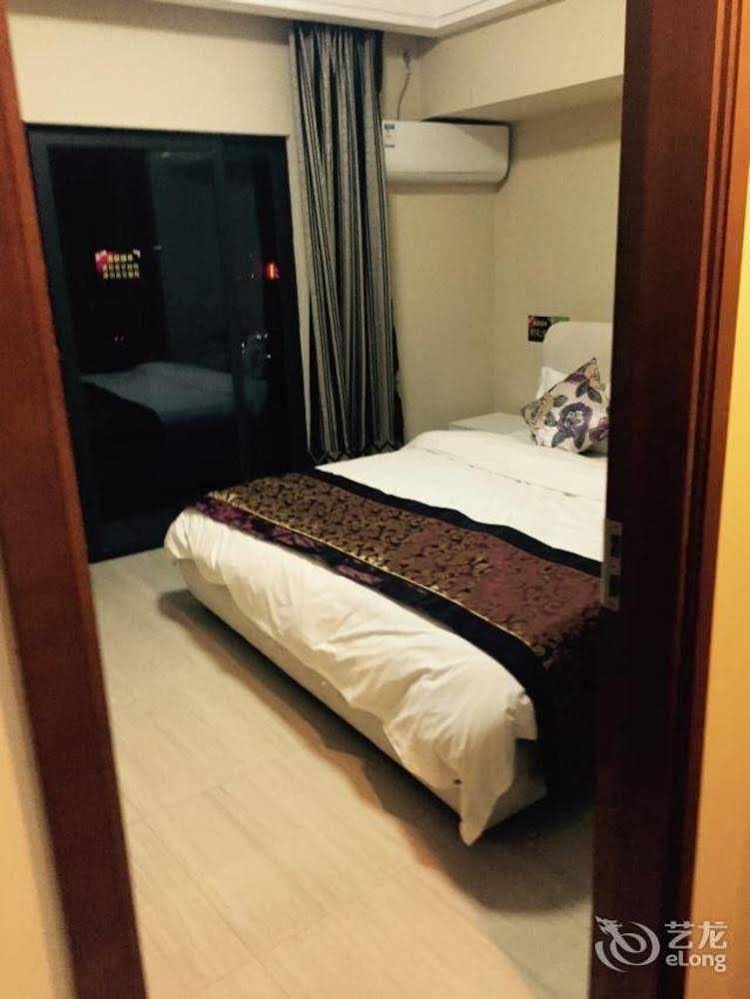 Hip-hop Hotel Apartment