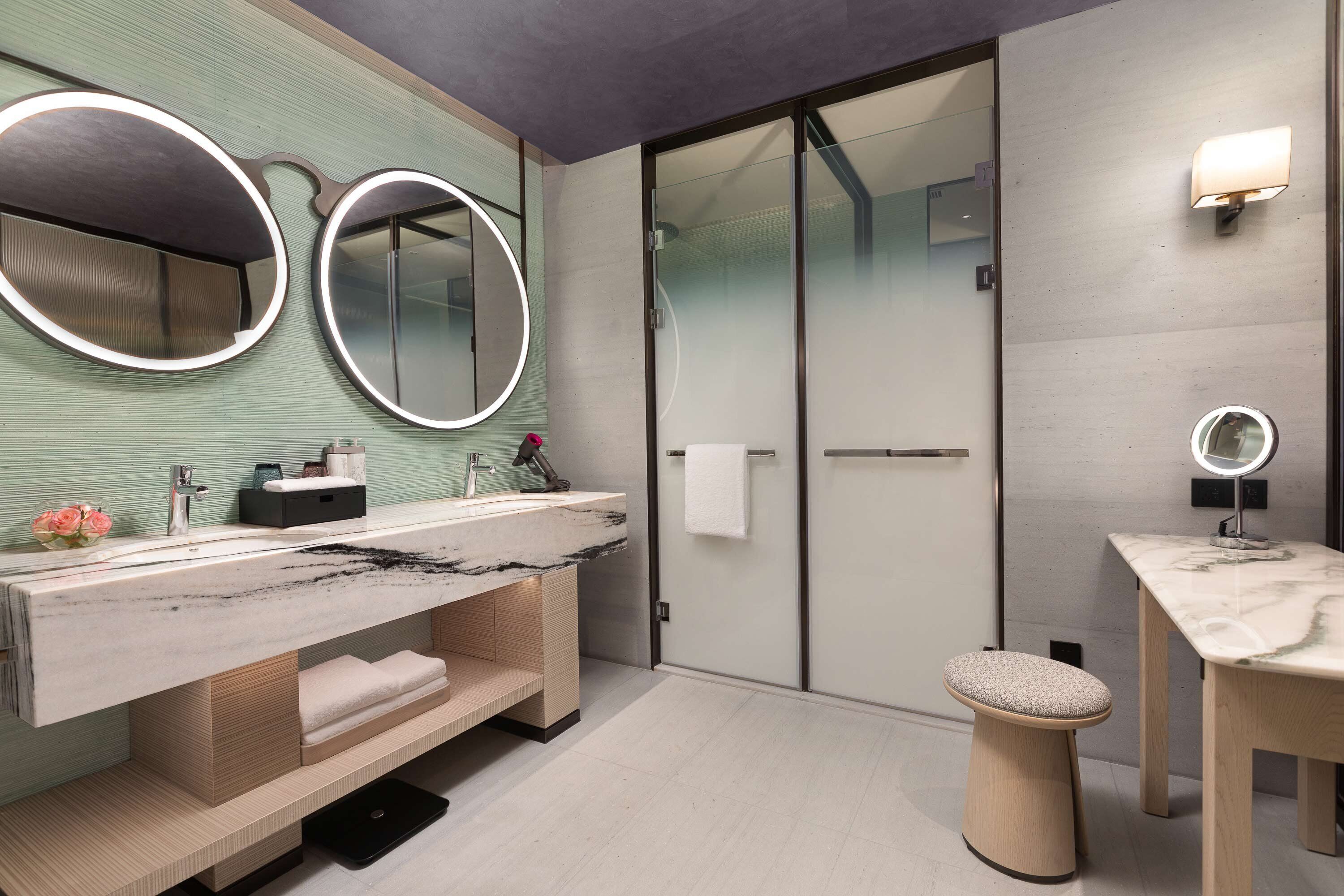 Hualuxe Sanya Yalong Bay Resort An Ihg Hotel