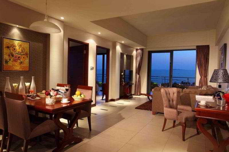 La Costa Seaside Resort Hotel Sanya