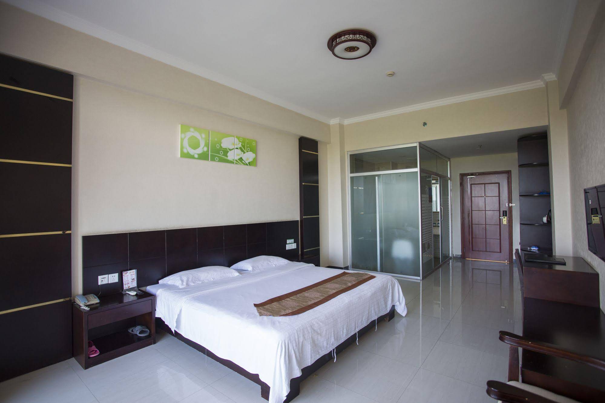 Ruitai Business Hotel