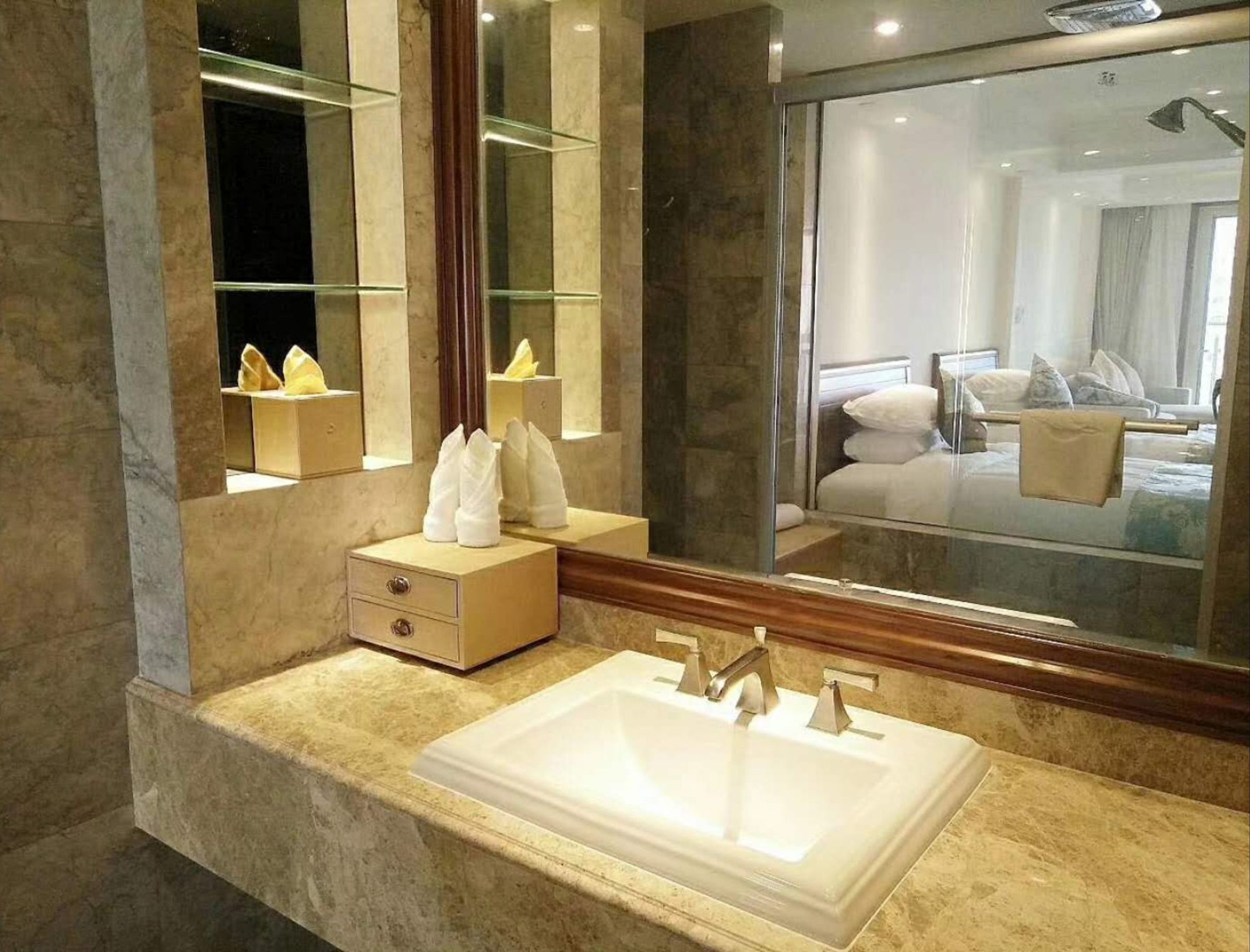 Sanya Baohong Shanghai Huating Boutique Hotel