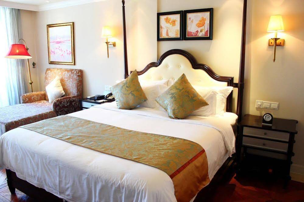 Sanya Yalong Bay Sintra Suites Hotel