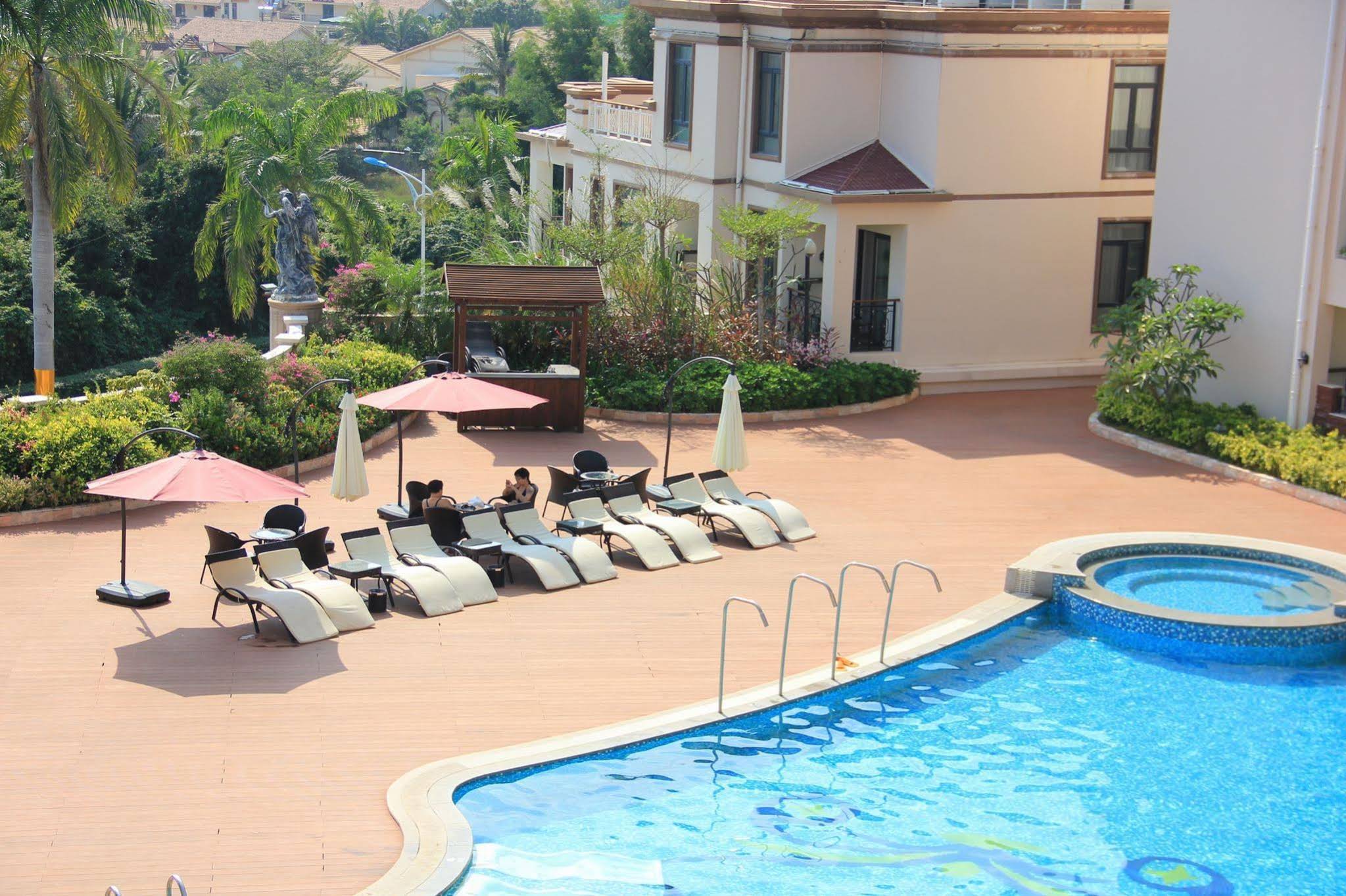 Sanya Yalong Bay Sintra Suites Hotel