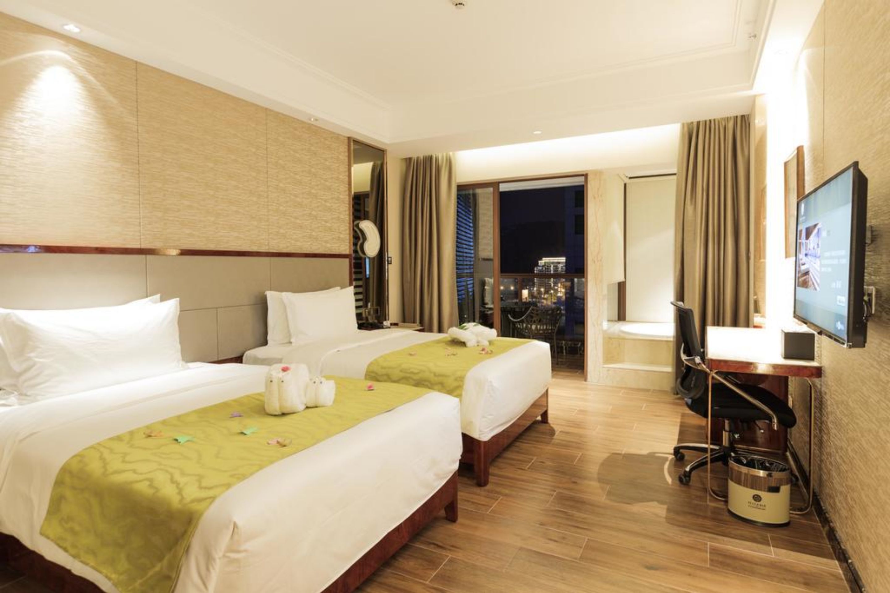 Sanya Yuexin Tomorrow Hotel