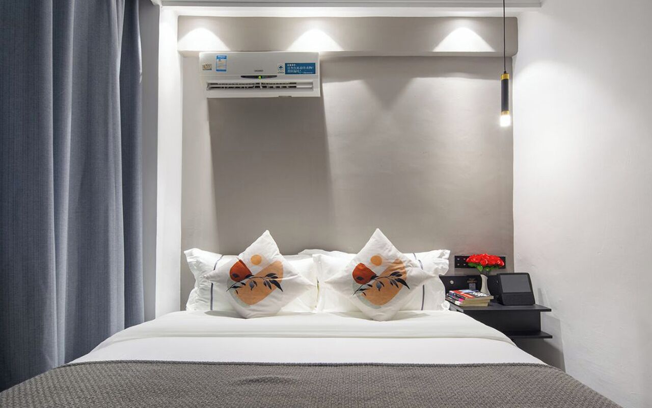 Starchain Heehee Hotel