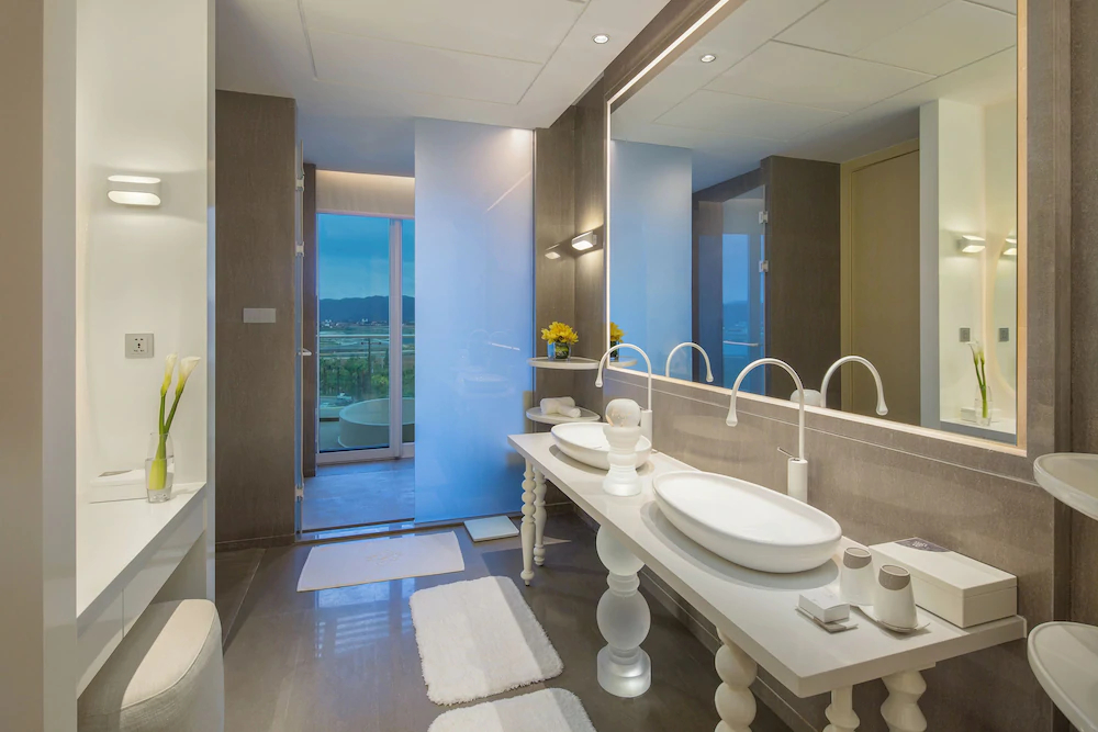 The Mangrove Resort Hotel Sanya