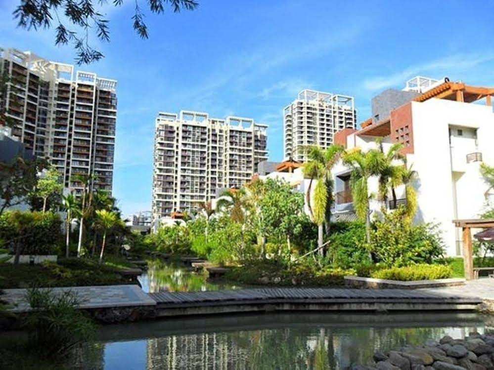 Weike Resort of Phoenix Waterside Town Sanya