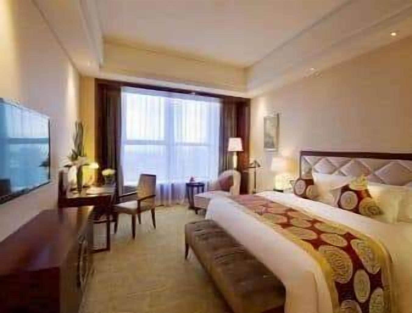 Howard Johnson by Wyndham Parkview Plaza Erdos