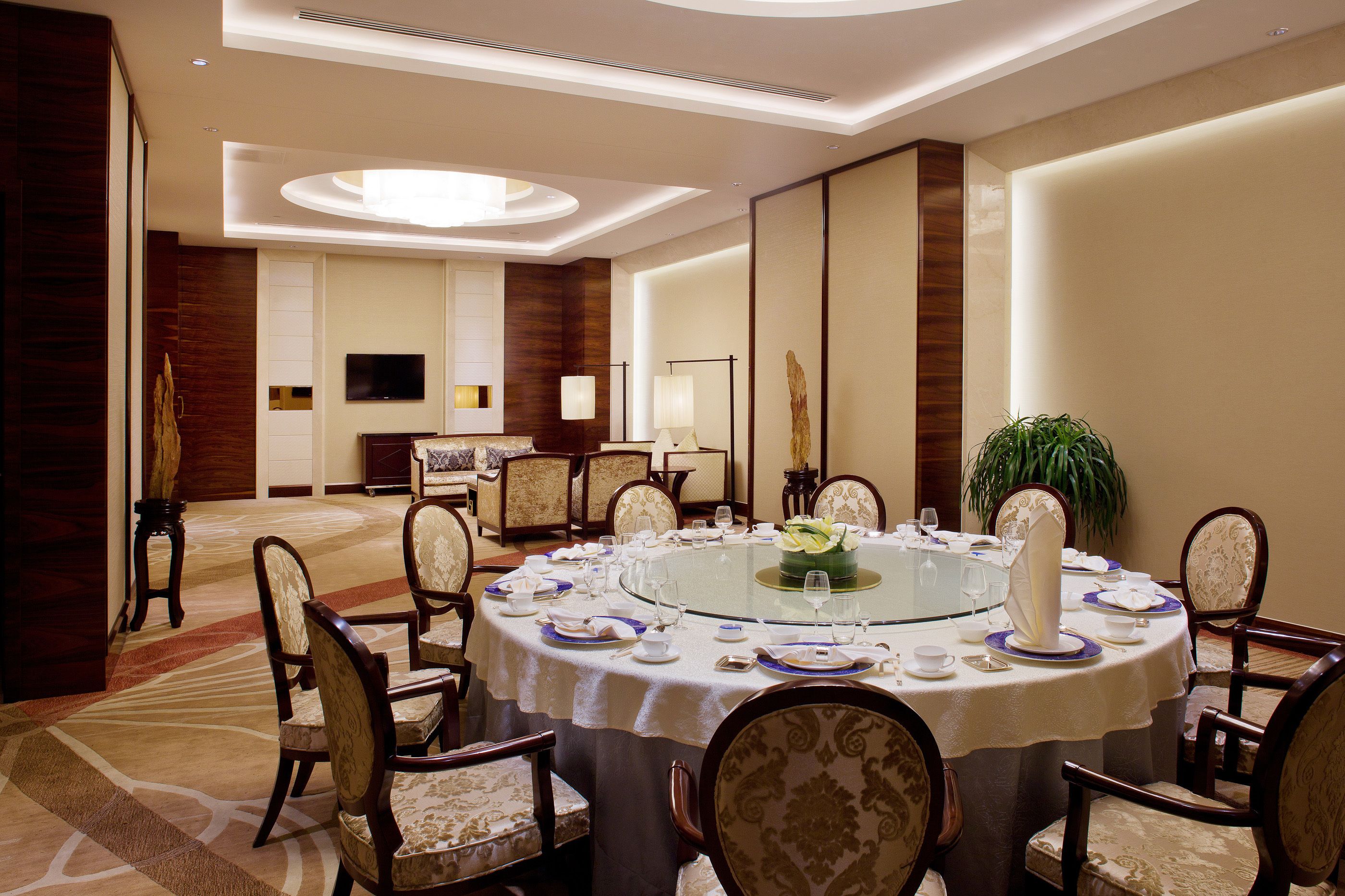 Howard Johnson by Wyndham Parkview Plaza Erdos